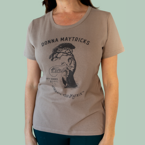 DONNA MAYTRICKS - Ladies Fitted T-shirt (brown)